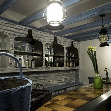 Pine Trees Art 公寓式酒店 2*